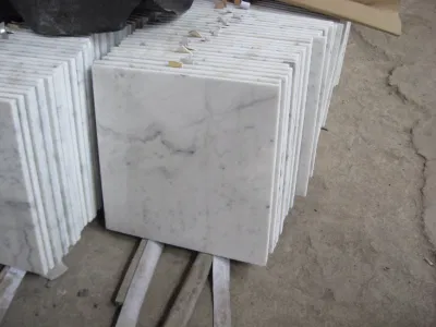 China Carrara barato/natural/piedra losas de mármol blanco interior del apartamento/pisos de diseño/paredes/encimera/escaleras azulejos/placas